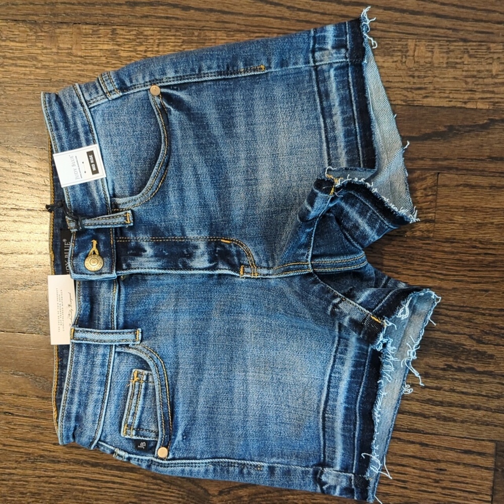 NWT XS Judy Blue Mid Rise Dark Wash Released Hem Shorts